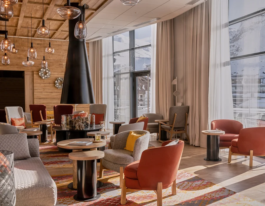 Лаунж Club Med Tignes с панорамным видом на горы
