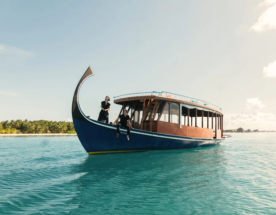 Трансфер на лодке к Club Med Kani