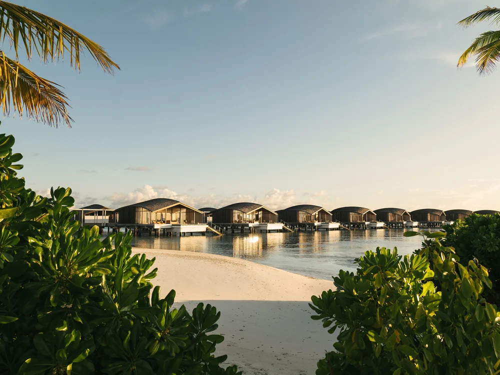 Интерьер водной виллы The Finolhu Villas