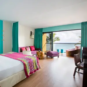 Family Oasis, Deluxe Room - Oceanfront