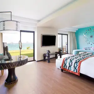 Exclusive Collection Space, Suite - Sea View
