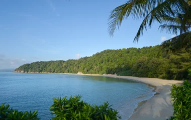Praia na Malásia.