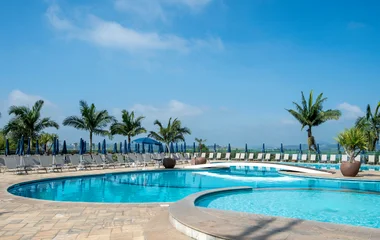 Piscinas al aire libre en Club Med.