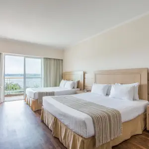 Family Superior Room - Lakeside