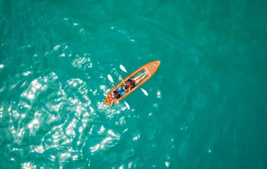 Esplorare il mare in kayak e stand up paddle in Borneo