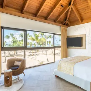 Family Penthouse Suite - Oceanfront, La Perla, Explorer Cove