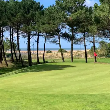 Golf (green fees & courses)