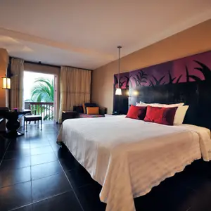 Family Deluxe Room - Balcony