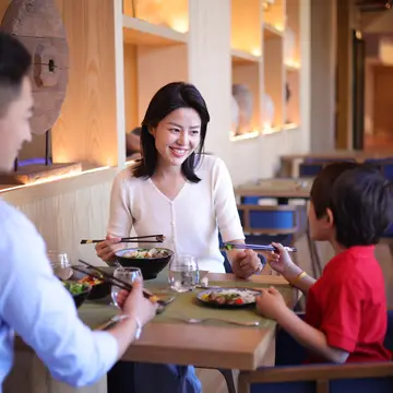 อาหารและเครื่องดื่ม