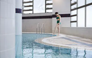 游泳池