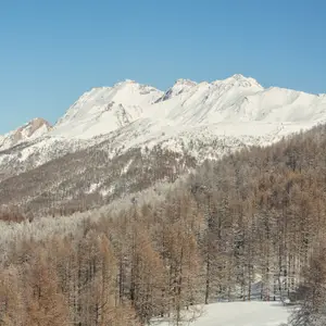 Imagem dos Alpes nevados na Itália