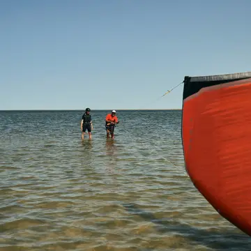 Kitesurfing