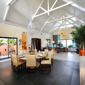 4-bedroom Villa - Garden View