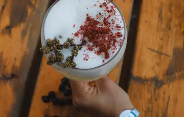 Food & Drinks