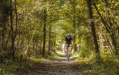 Cycliste à Vittel Ermitage