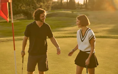 Couple à Opio en Provence en train de faire du golf