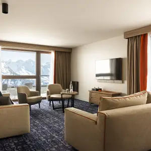 Exclusive Collection Space, Master Family Suite - with view