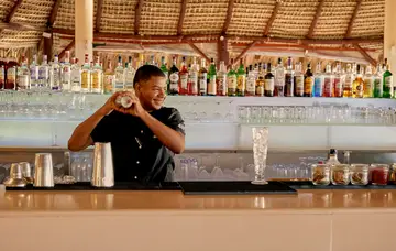 Food & Drinks