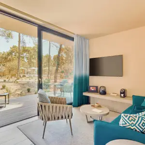 Suite - Pine Grove, New