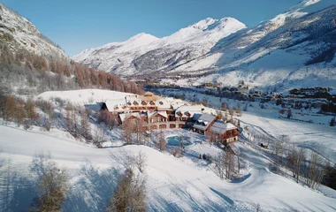 Vista aérea do Club Med Serre Chevalier