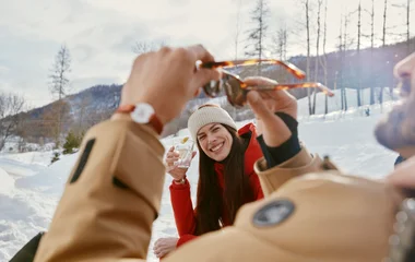 Femme souriant à Serre Chevalier