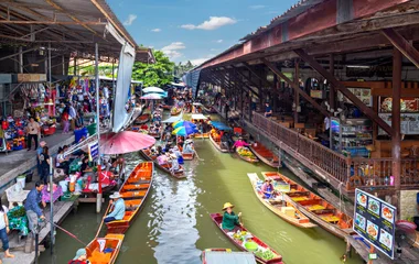 THAILAND, LAND DER FESTLICHKEITEN UND KULINARIK