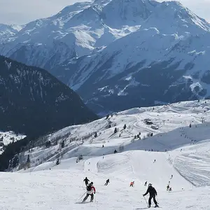 Vista das montanhas em La Rosiére.