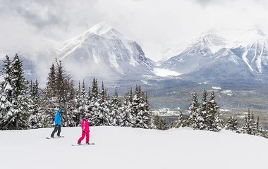 Estação de esqui no Canadá.