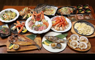 Prato com comidas típicas asiáticas.