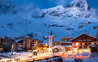 Cervinia à noite.