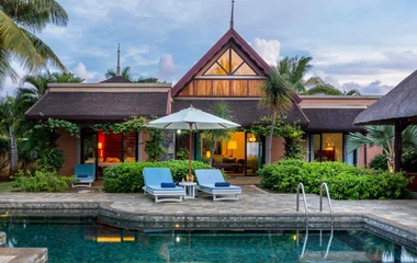 Villa com piscina privativa