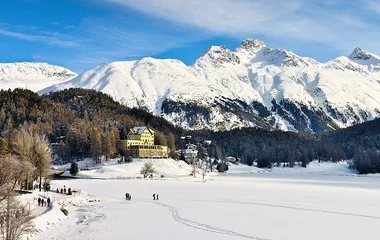 Vista do lago de St. Moritz