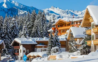 Vista do resort na neve