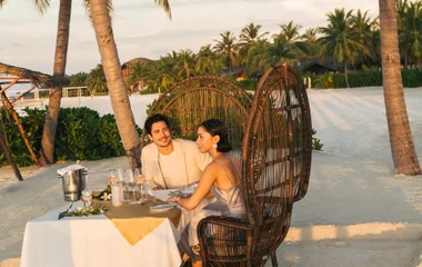 souper au bord de l'ocean