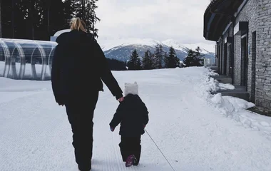 baby snow vacation