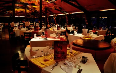 8 PM - Sumptuous Christmas buffet