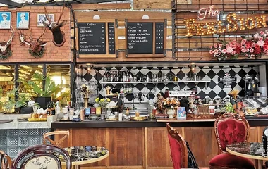 The Feelsion Cafe Phuket