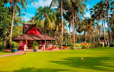 ตีกอล์ฟที่ Club Med ภูเก็ต