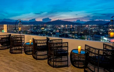 Catch the Sunset at Estrela Sky Bar