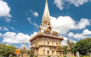 Embrace an experience at Wat Chalong Temple