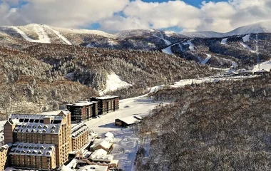 Looking for the ski trip of your dreams? Japan's got you covered with Kiroro and Niseko- known for having the best powders in Asia