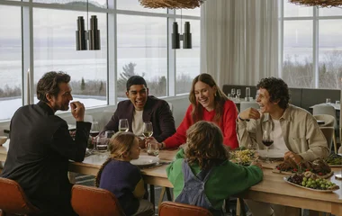 Invite Your Friends That Get Along With Your Family When Planning A Getaway With Family And Friends - Club Med Singapore
