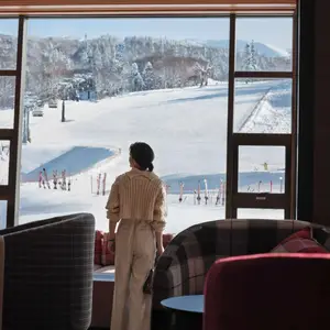 From invigorating ski adventures to soothing onsen experiences, immerse yourself in the beauty of this snow-capped paradise.