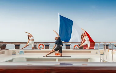 yoga club med 2
