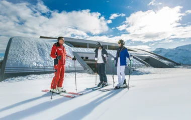 couple ski avec un moniteur de l'esf