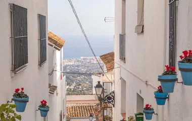 woman road marbella