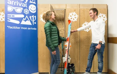 Easy Arrival ski