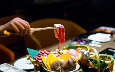 fondue chinoise hot pot