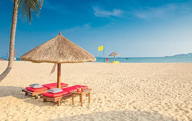 N°8 Alone in the world on holidays, without the crowds.