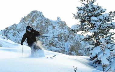 Off-piste in the three valleys